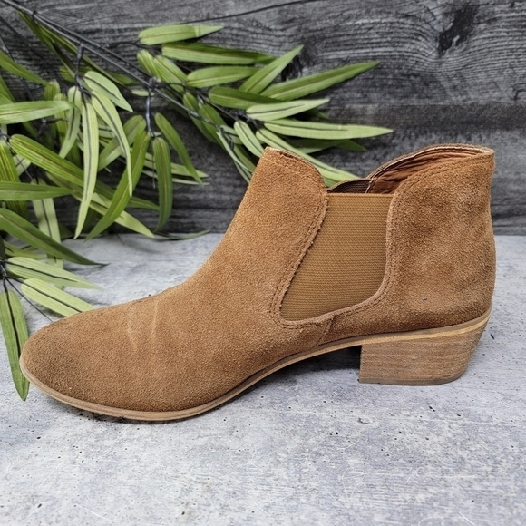 BP | Tan Suede Slip-On Ankle Booties Size 9 - Picture 4 of 10